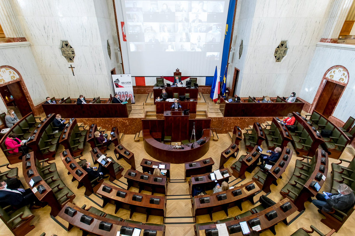 Sala Sejmu podczas obrad na XIX sesji Sejmiku